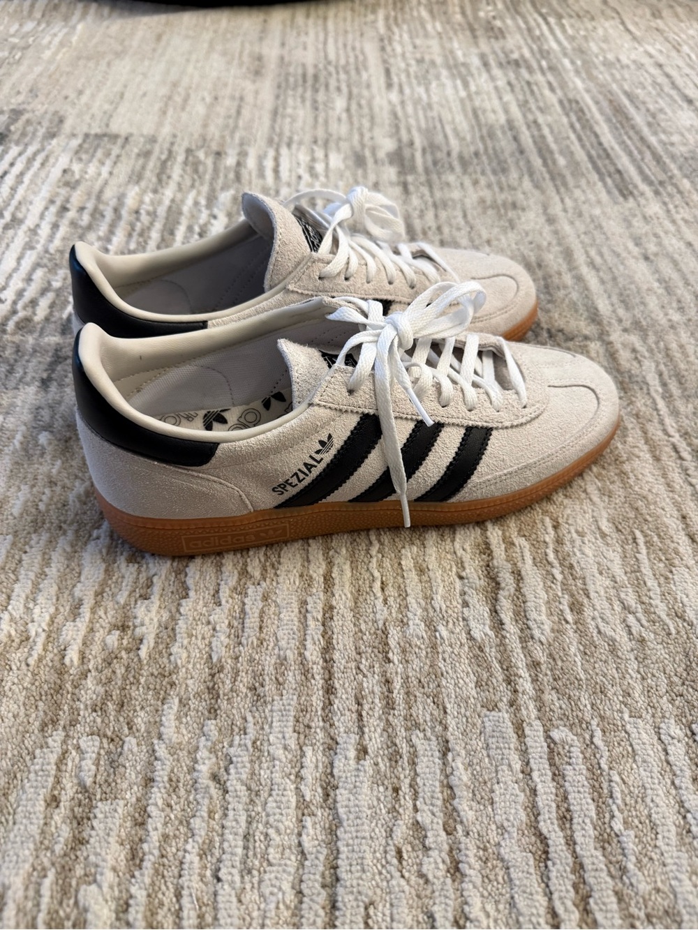 adidas Women’s White Suede Sneakers with Black Stripes and Gum Sole - Picture 7 of 7